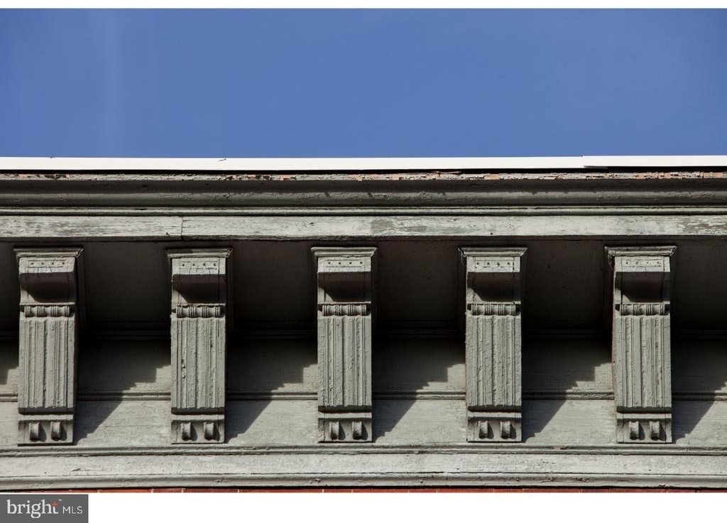 427 Vine Street - Photo 3