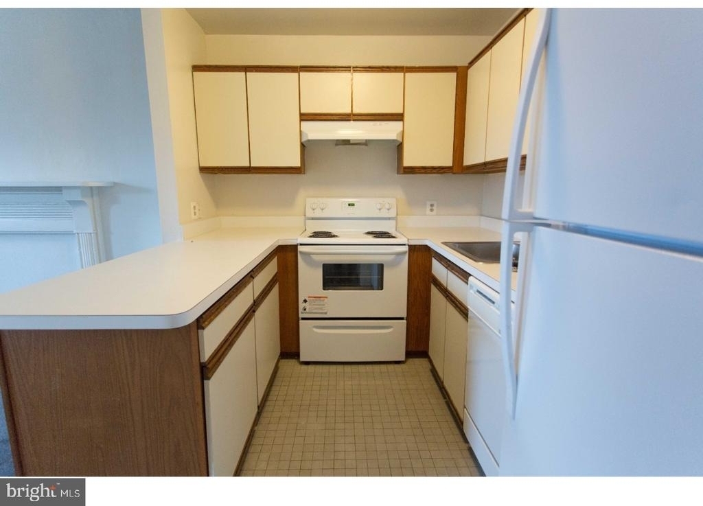 427 Vine Street - Photo 7