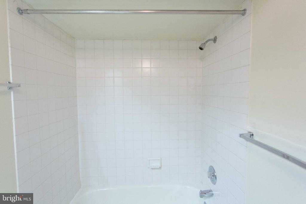 130-4 Arch Street - Photo 17