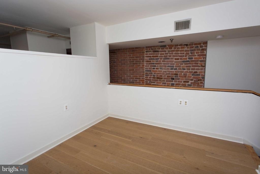130-4 Arch Street - Photo 12