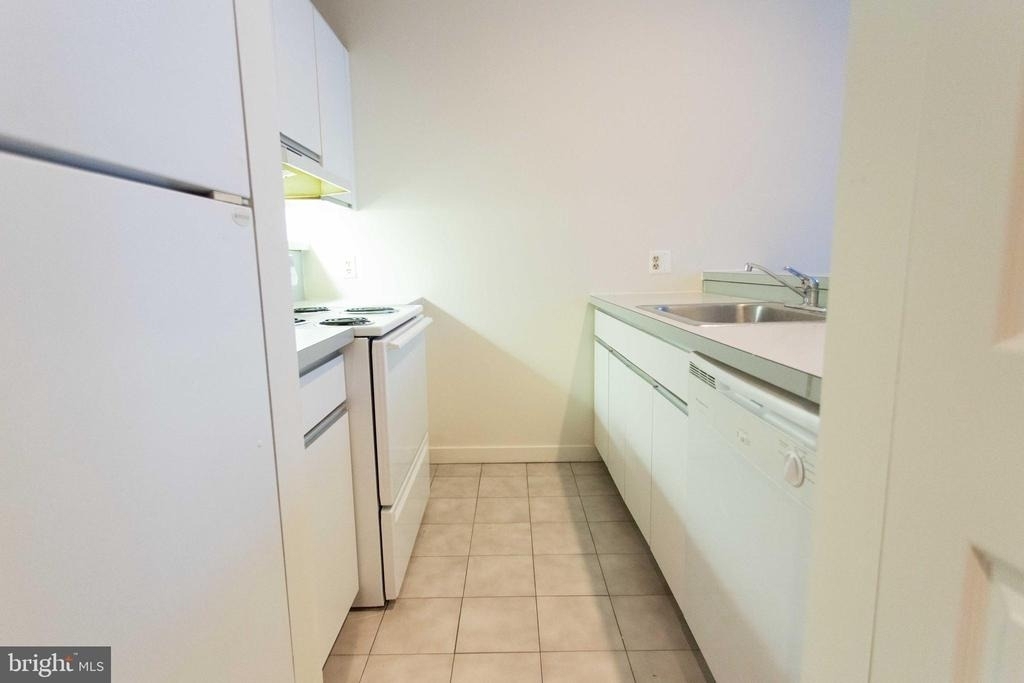 130-2 Arch Street - Photo 11