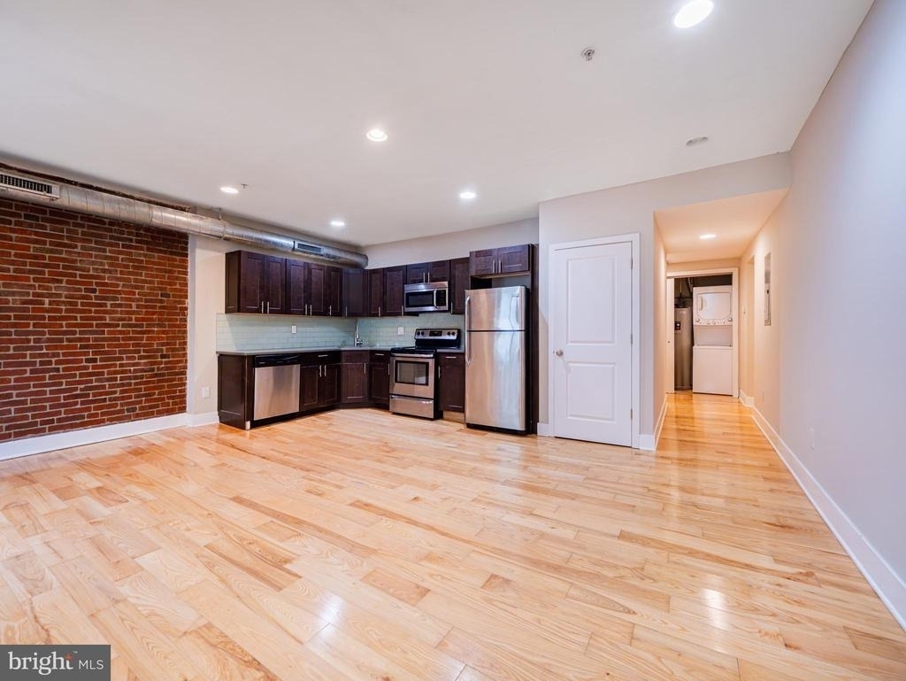 113 Gay Street - Photo 11