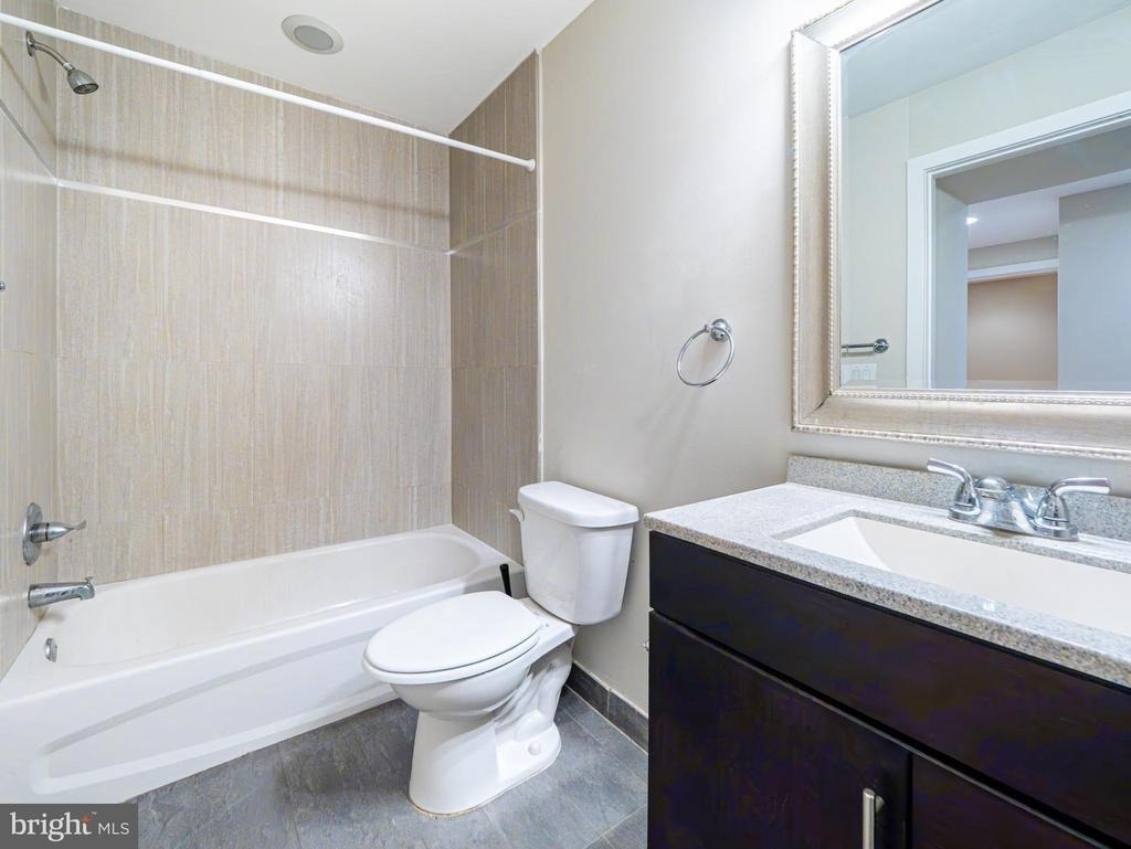 113 Gay Street - Photo 17