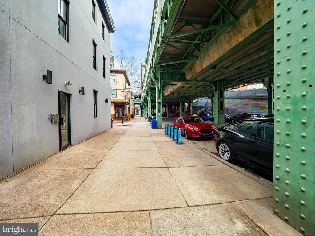 113 Gay Street - Photo 2