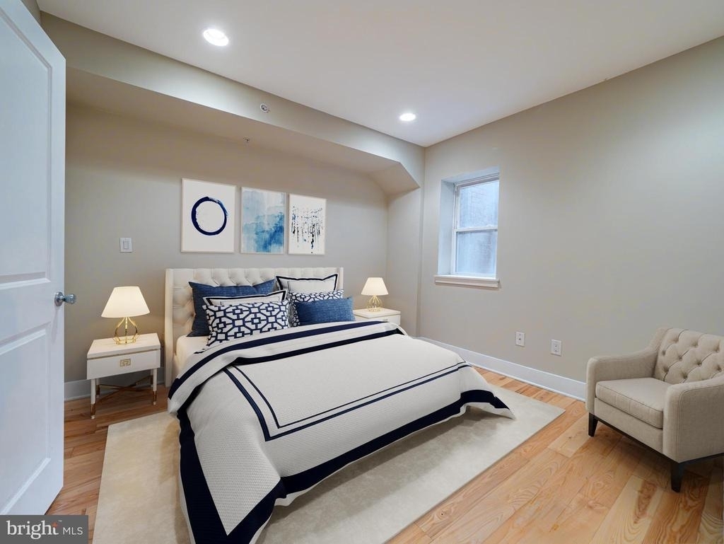 113 Gay Street - Photo 1