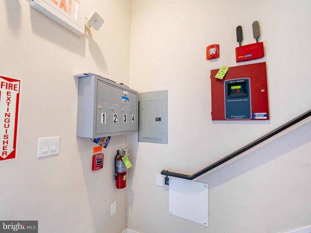 113 Gay Street - Photo 3
