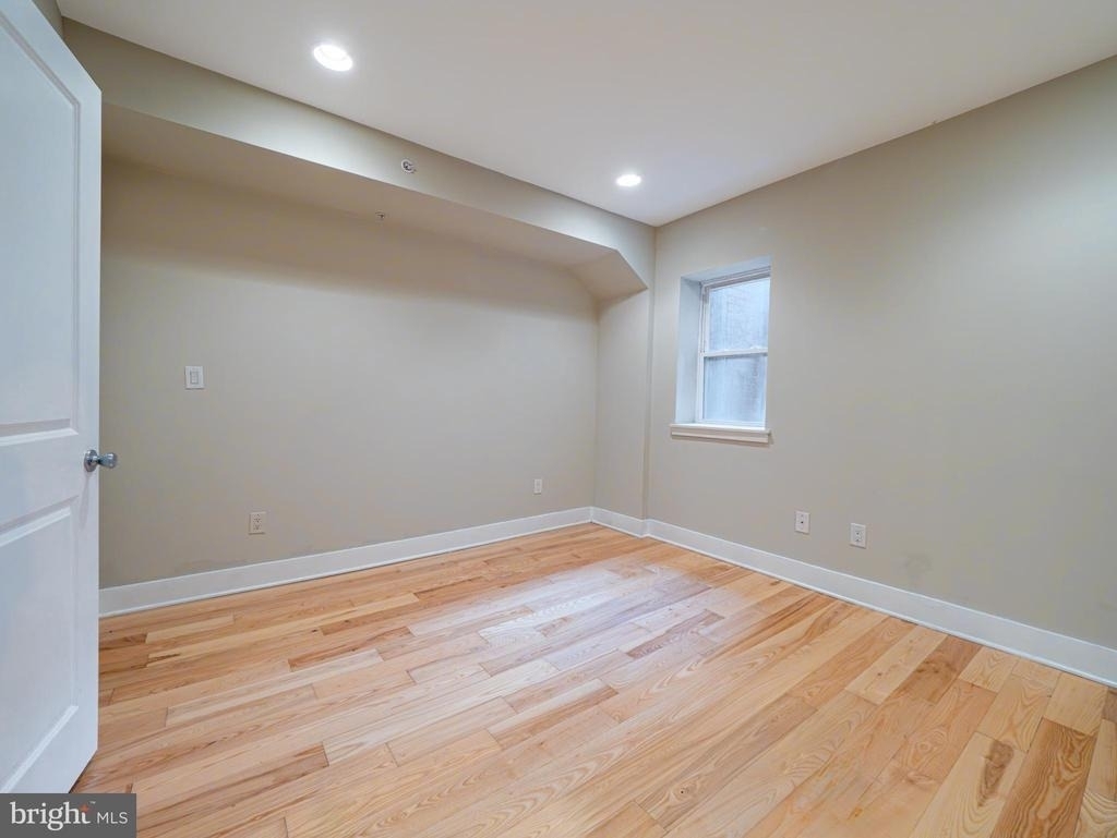 113 Gay Street - Photo 9
