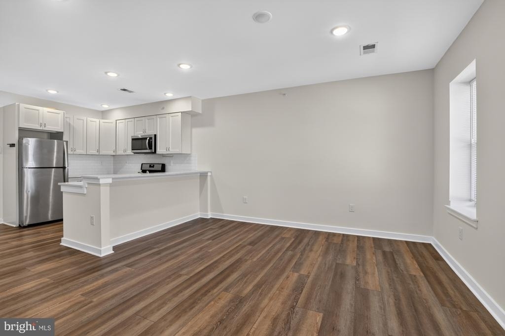 541 N Orianna Street - Photo 6