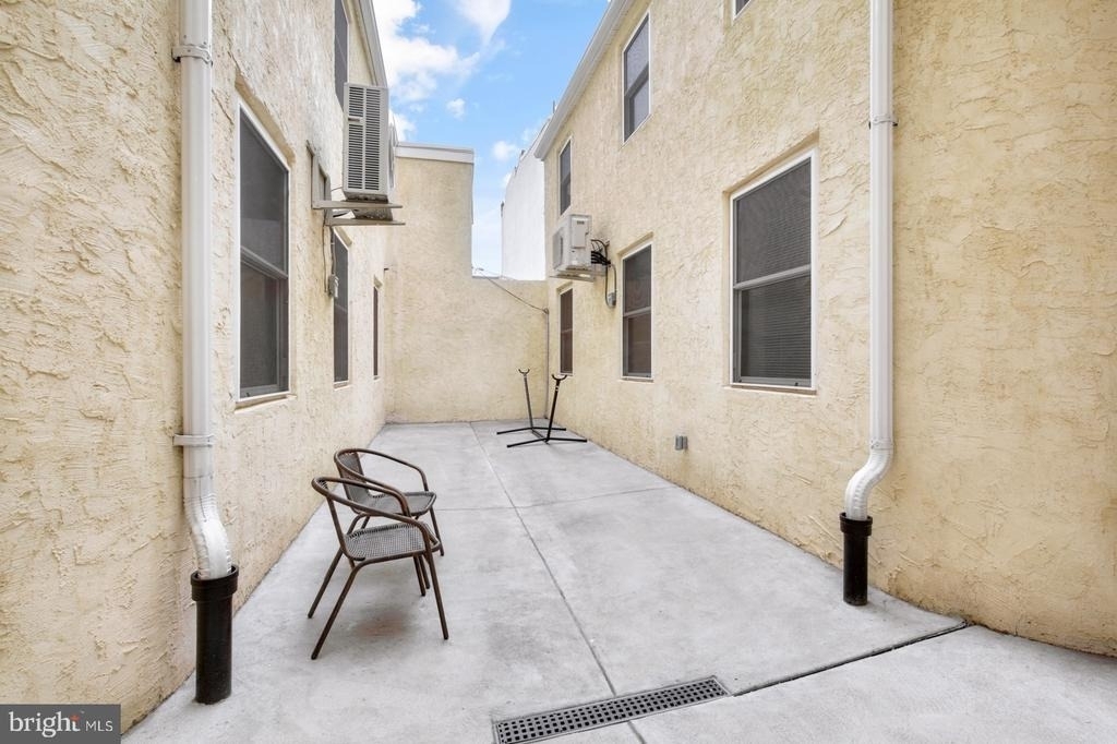 541 N Orianna Street - Photo 18