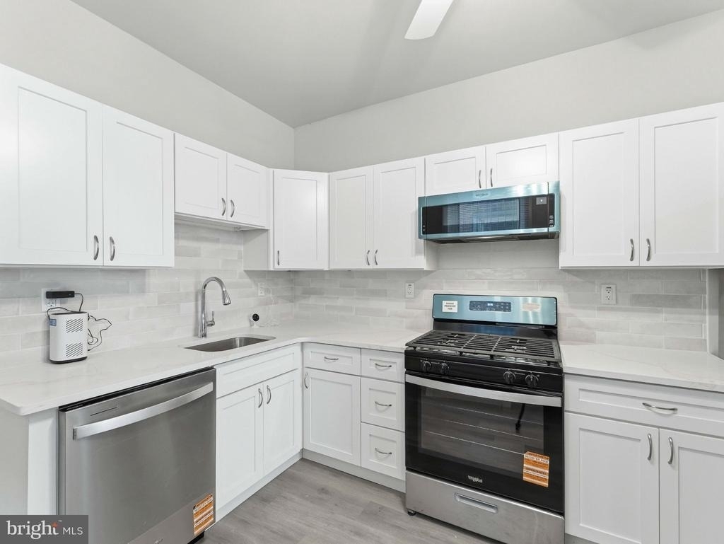 2009 Birch Street - Photo 12