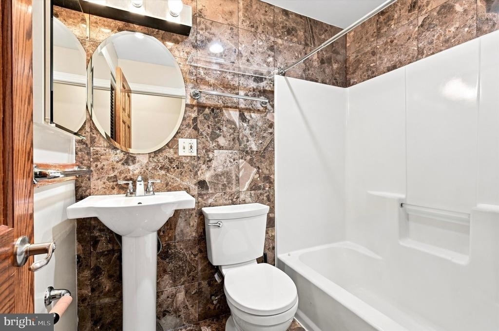 268 S 46th Street - Photo 16