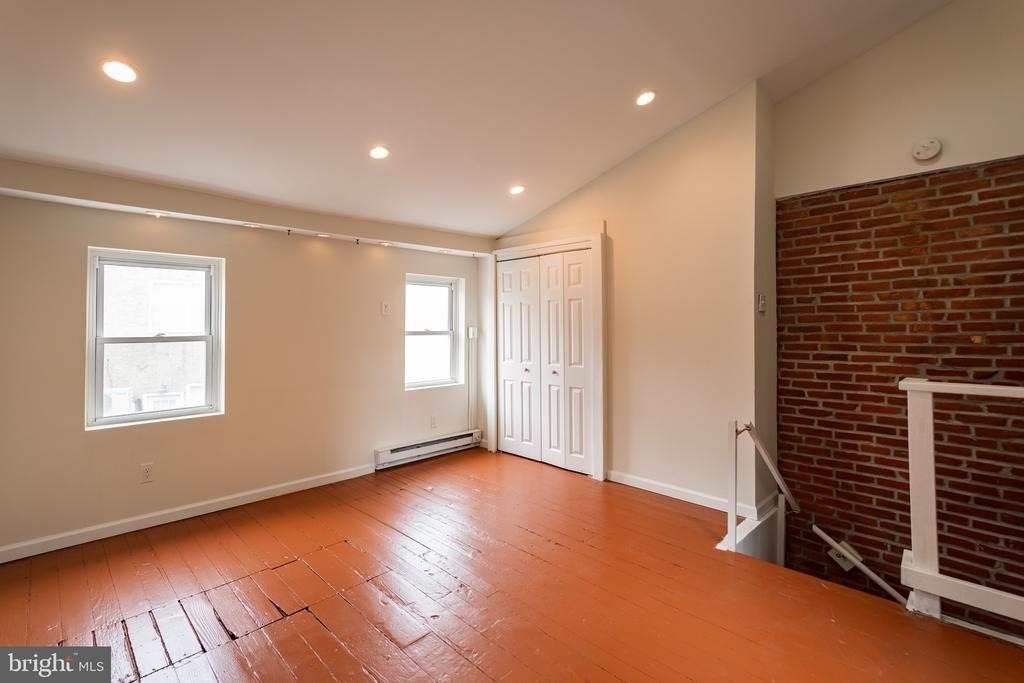211 W Stiles Street - Photo 10