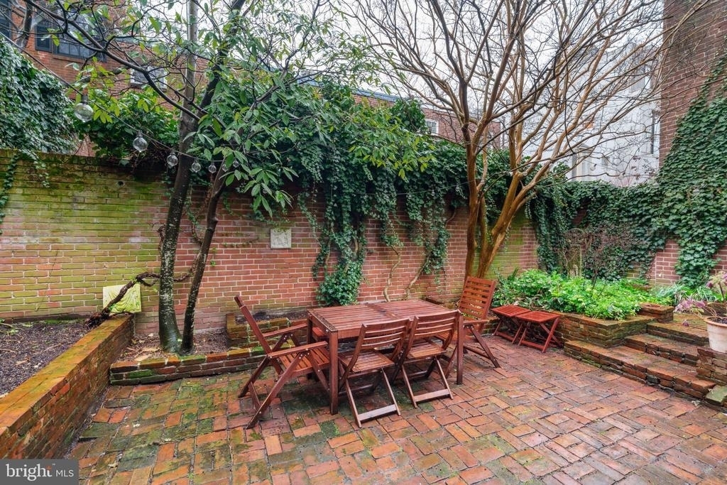 2518 Panama Street - Photo 11