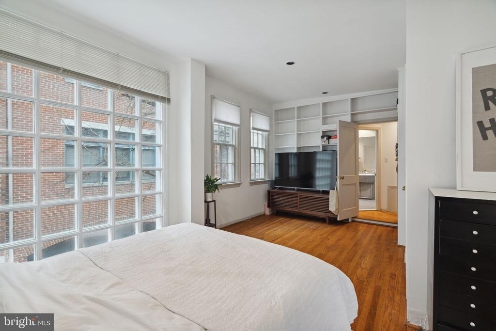 2518 Panama Street - Photo 17
