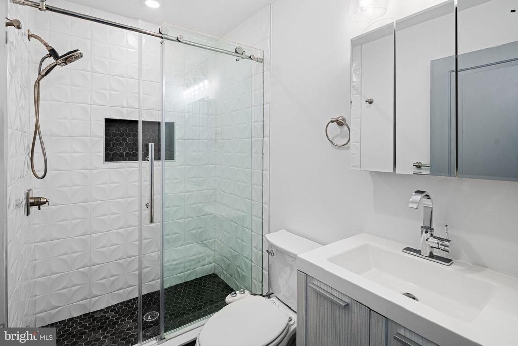 411 W Berks Street - Photo 7