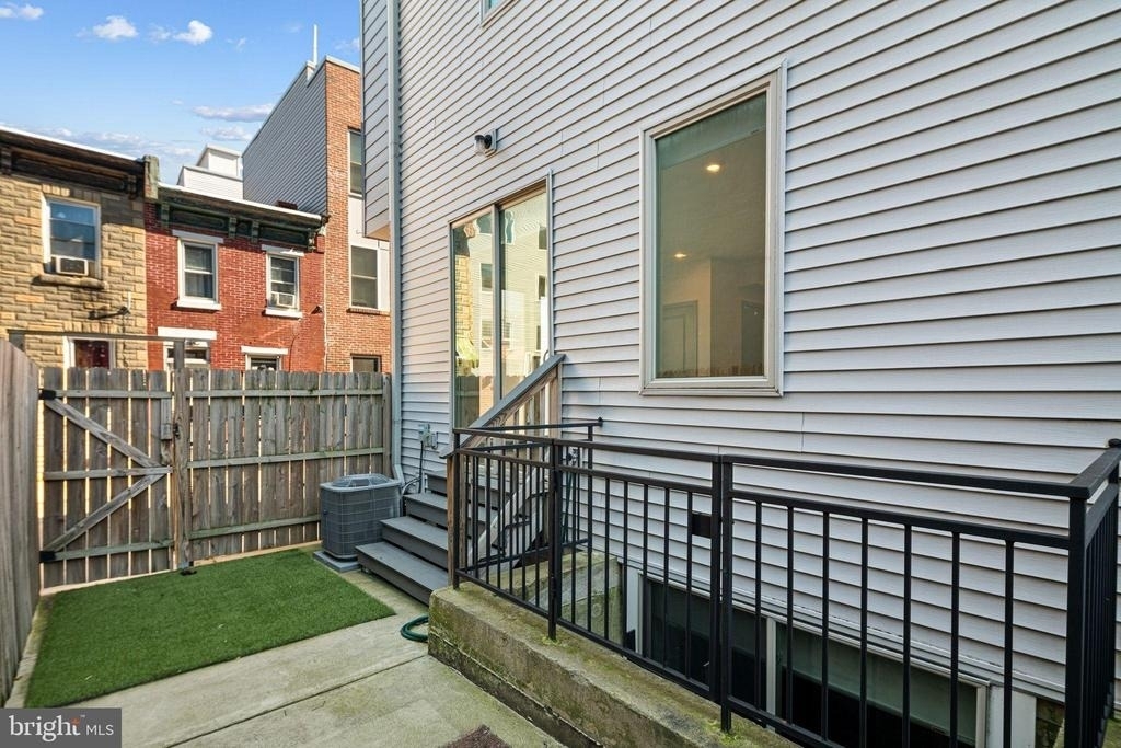 411 W Berks Street - Photo 4