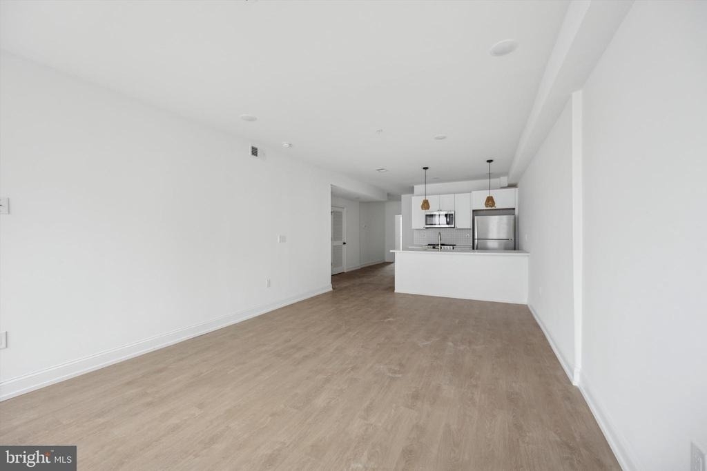 1614 Ridge Avenue - Photo 7
