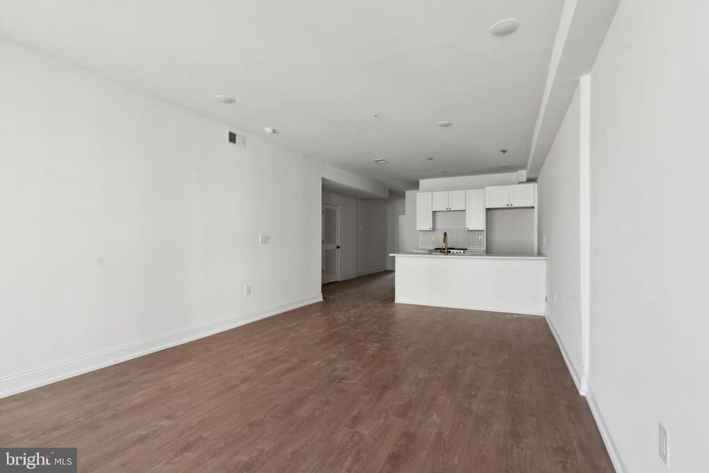 1614 Ridge Avenue - Photo 9