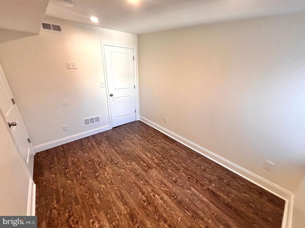 1220 S 13th Street - Photo 2
