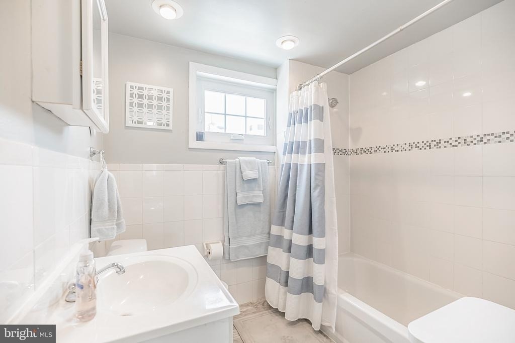 1045 Mercy Street - Photo 16