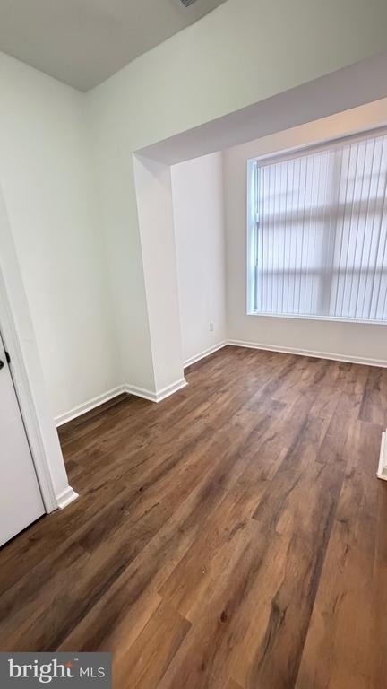 1929 N 32nd - Photo 3