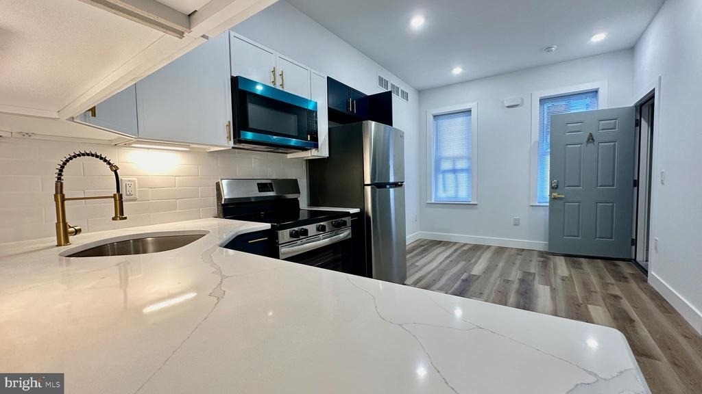 4525 N Gratz Street - Photo 2