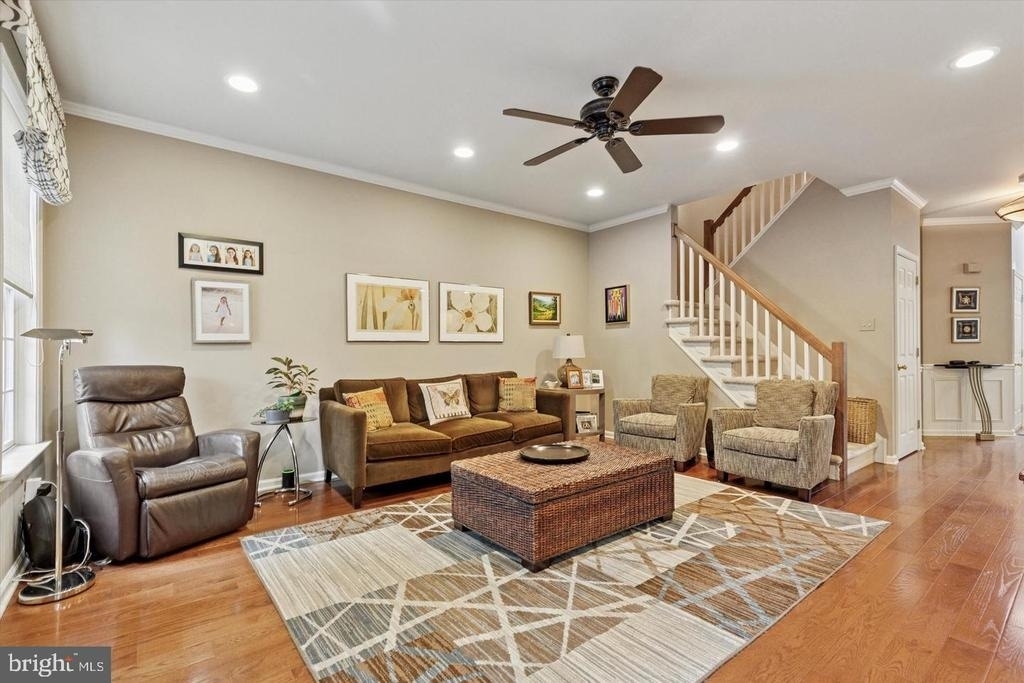209 Westminster Place - Photo 5