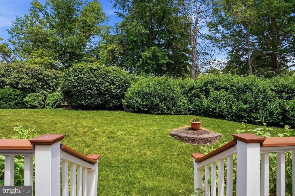 209 Westminster Place - Photo 23