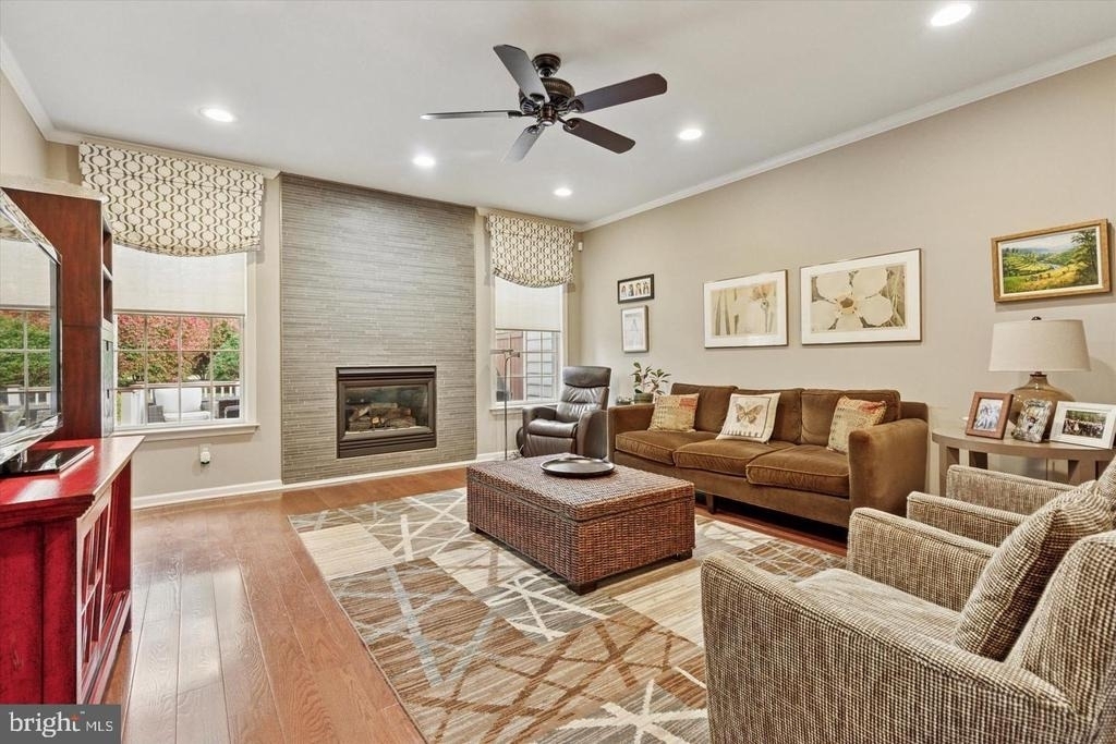 209 Westminster Place - Photo 4