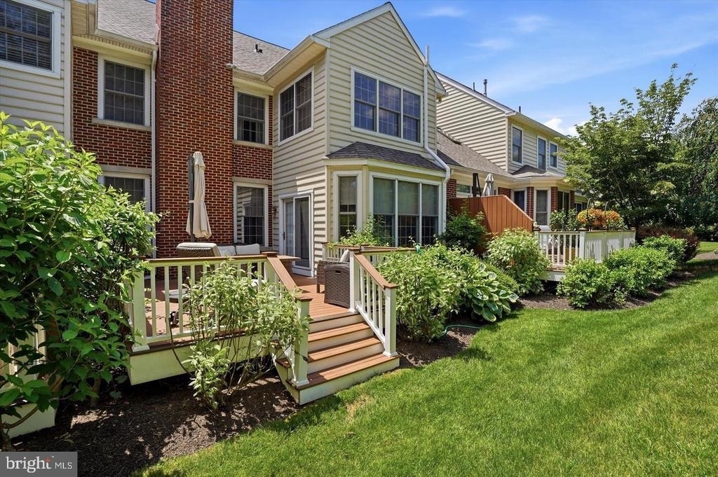 209 Westminster Place - Photo 24