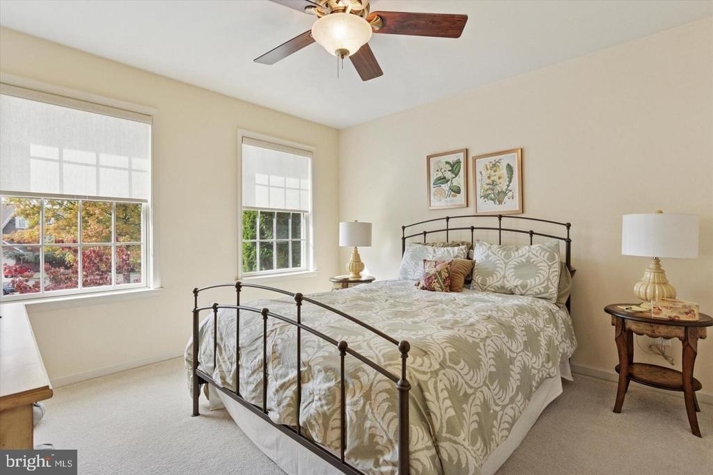 209 Westminster Place - Photo 18