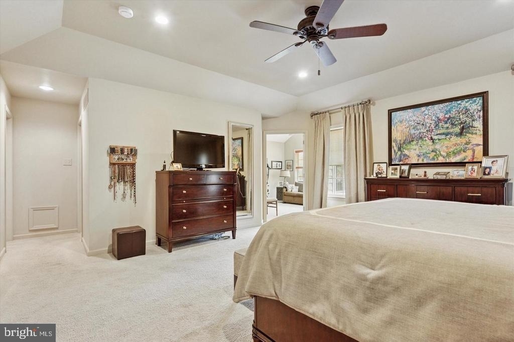 209 Westminster Place - Photo 15