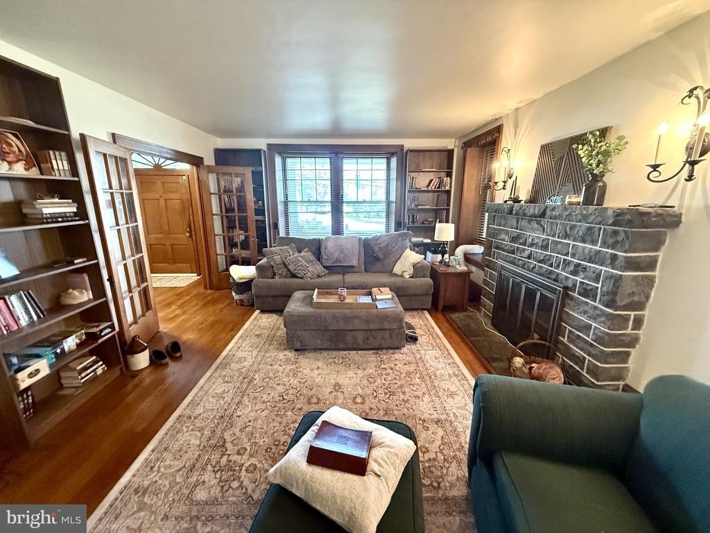135 Loudon Road - Photo 10