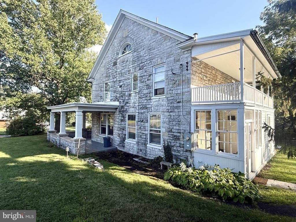 135 Loudon Road - Photo 1