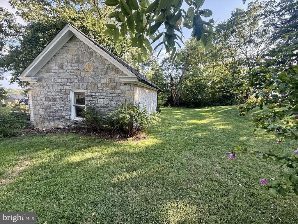 135 Loudon Road - Photo 8