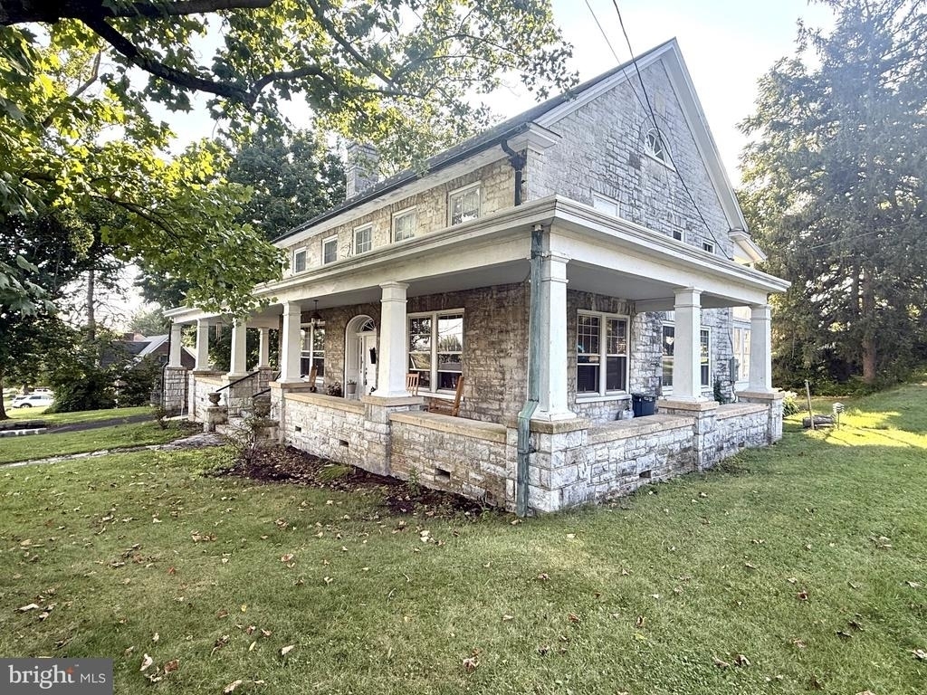 135 Loudon Road - Photo 2