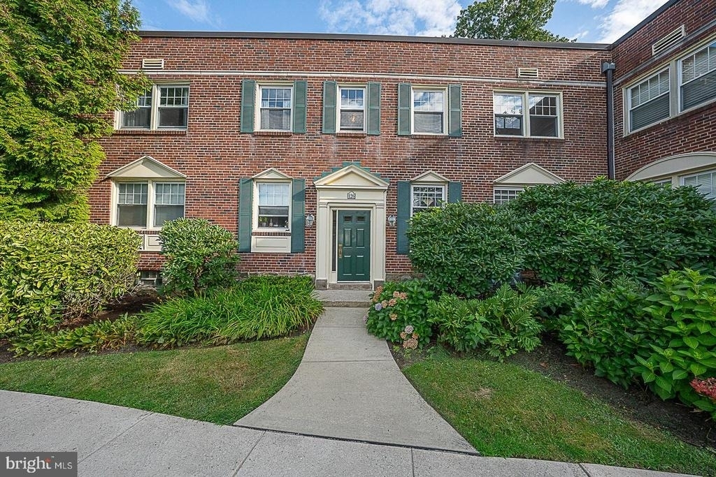500 E Lancaster Avenue - Photo 0