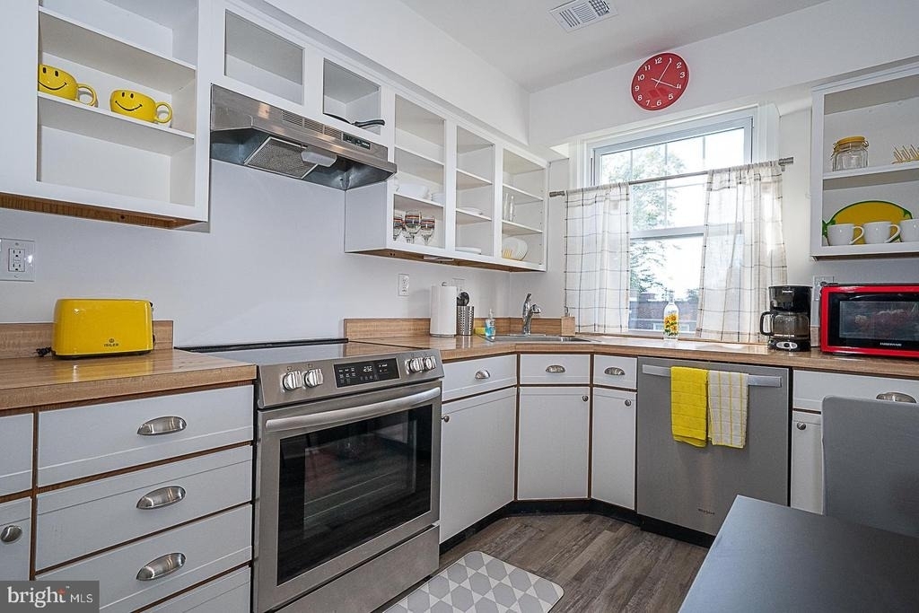500 E Lancaster Avenue - Photo 3