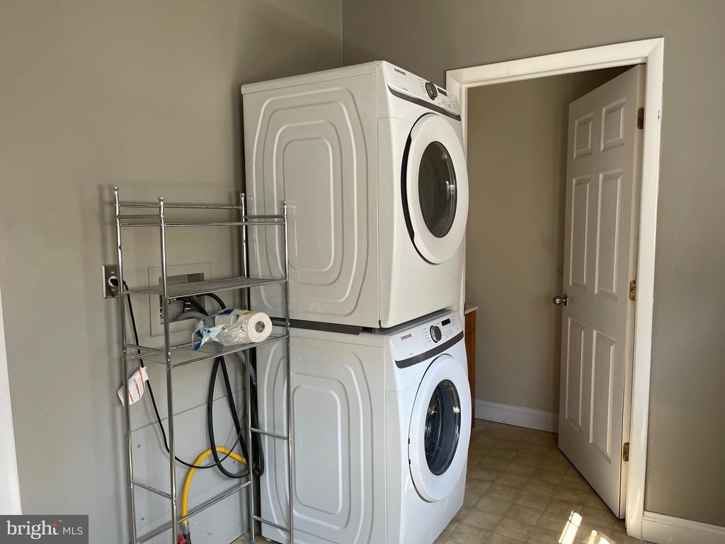 537 S Franklin Street - Photo 11