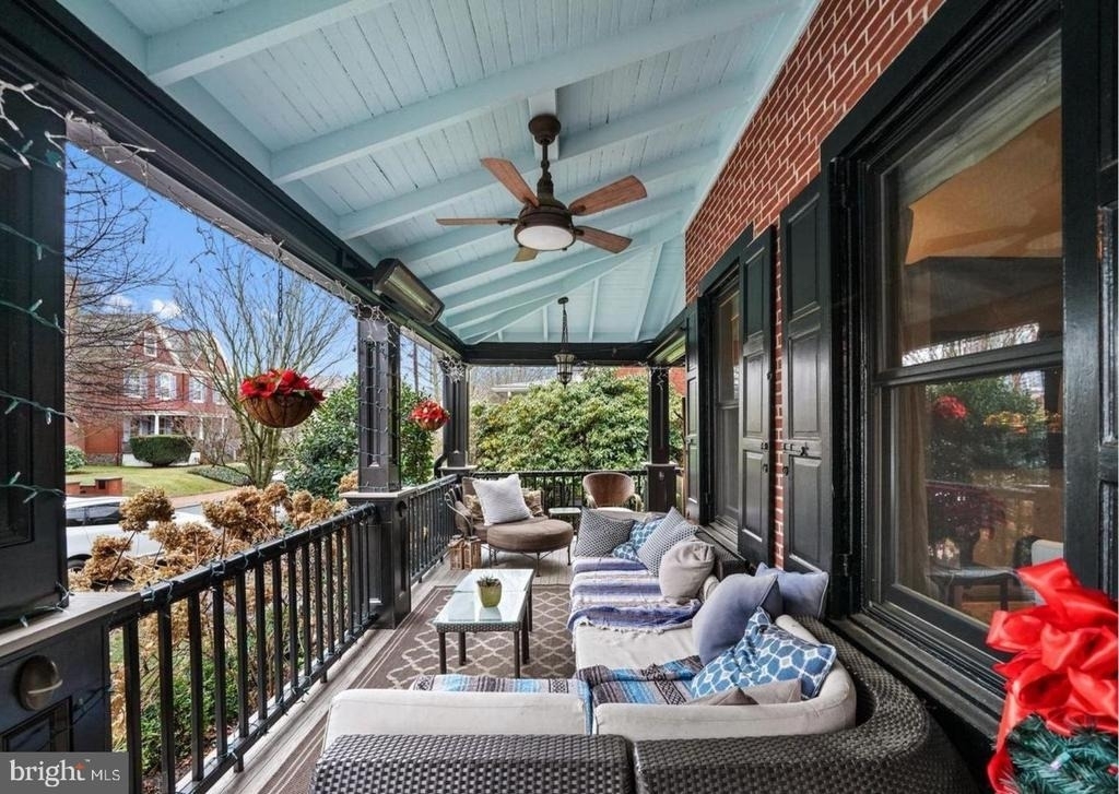 415 W Union Street - Photo 2