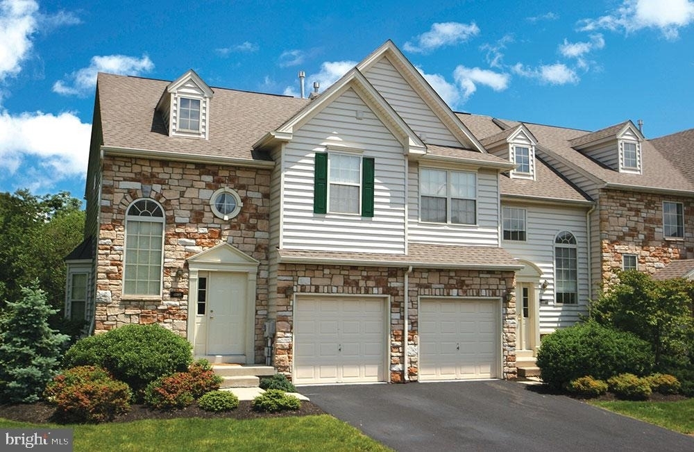 4079 Red Bud Circle - Photo 0