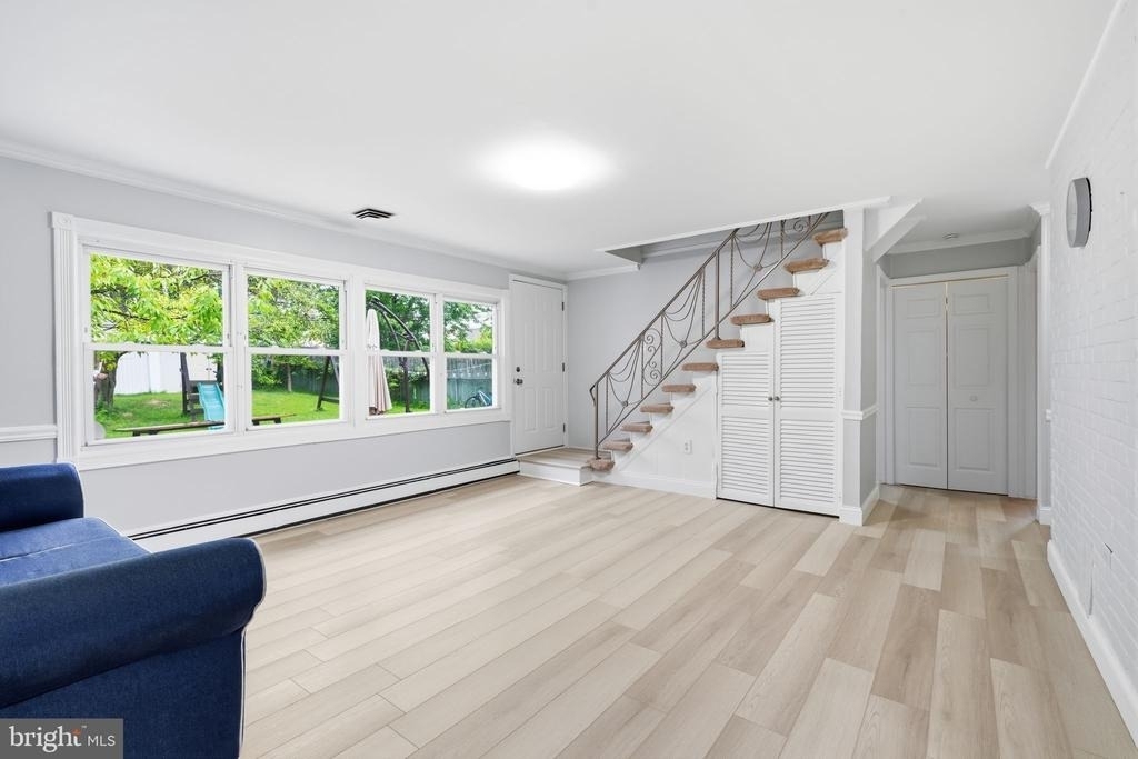 407 Holly Drive - Photo 3