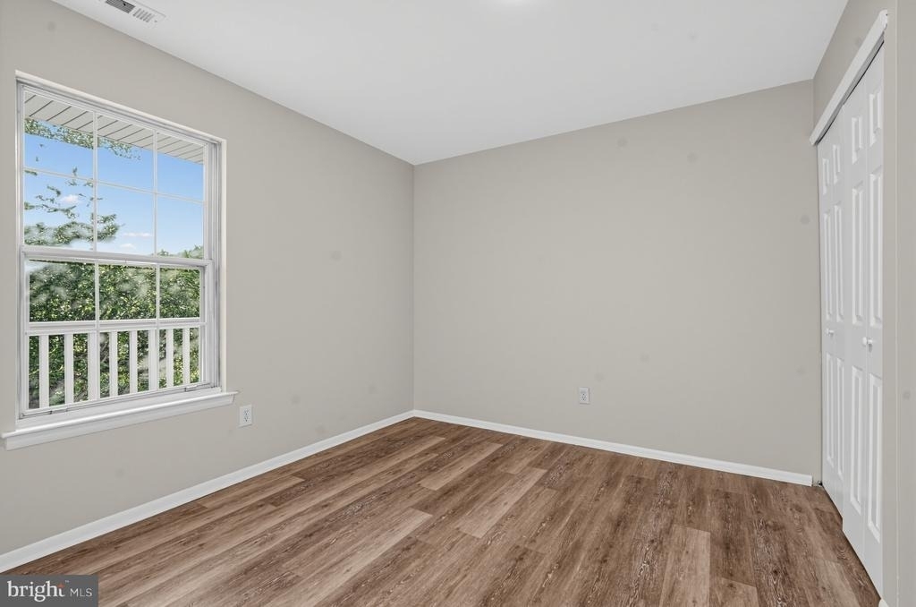 726 Sedgewick Court - Photo 17