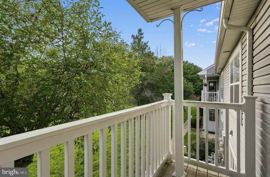 726 Sedgewick Court - Photo 3