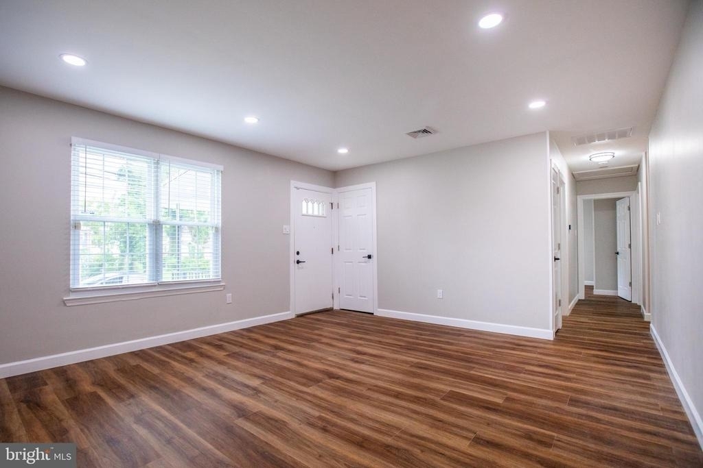 6233 Magnolia Avenue - Photo 8