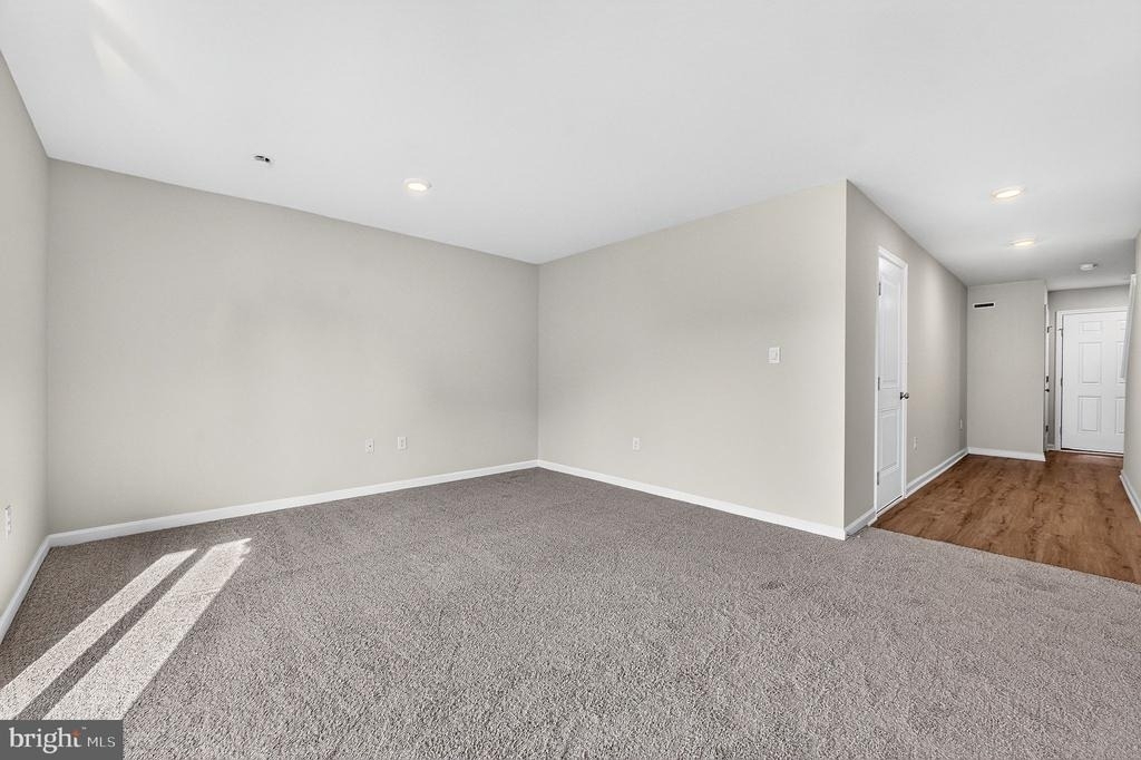 157 Essex Drive - Photo 20