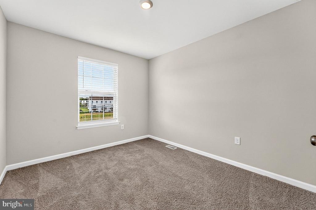 157 Essex Drive - Photo 14