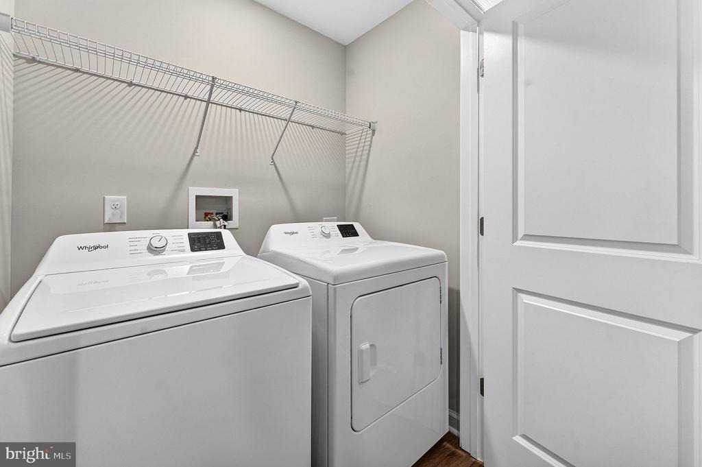 157 Essex Drive - Photo 18