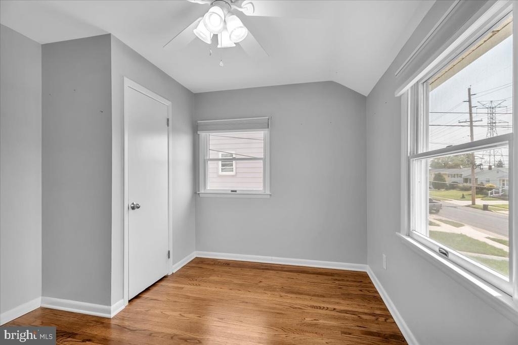 7509 Wyndam Road - Photo 17