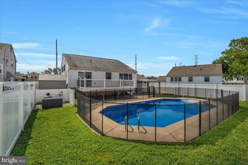 7509 Wyndam Road - Photo 22